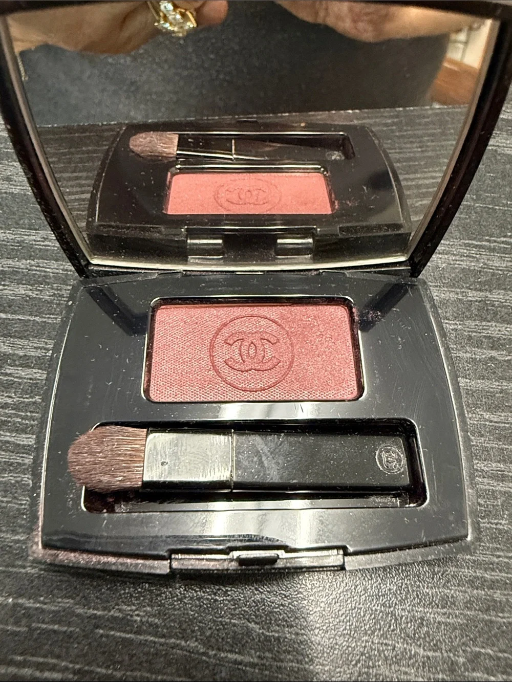 CHANEL Ombre Essentielle - Eye Shadow -             106 Hesitation